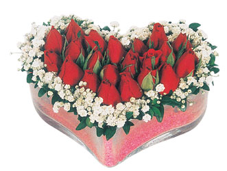 Edirne online çiçek gönderme sipariş  mika kalpte kirmizi güller 9 