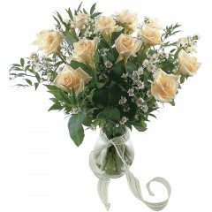 Vazoda 8 adet beyaz gül  Edirne İnternetten çiçek siparişi 