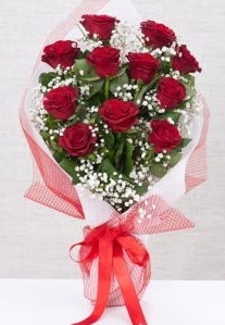 11 kırmızı gülden buket çiçeği  Edirne İnternetten çiçek siparişi 
