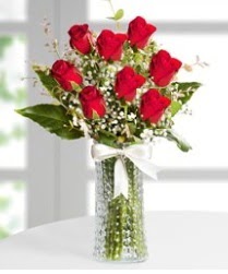 7 Adet vazoda kırmızı gül sevgiliye özel  Edirne hediye sevgilime hediye çiçek 