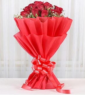 12 adet kırmızı gül buketi  Edirne 14 şubat sevgililer günü çiçek 